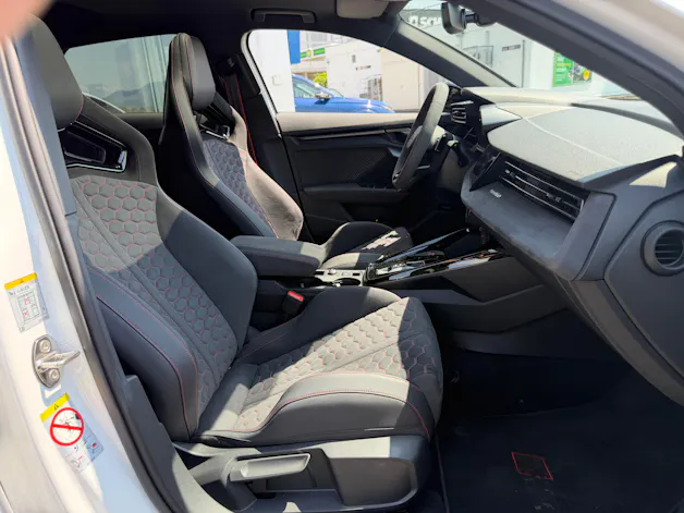 Audi RS3 Sportback 2.5 TSI quattro S-tronic