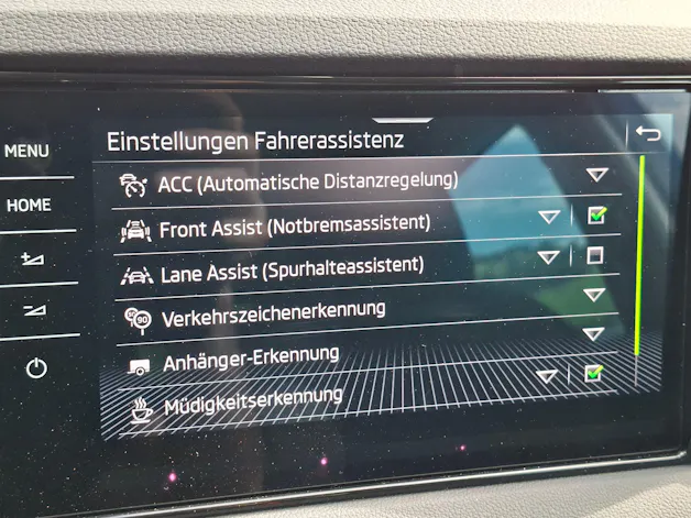 Škoda Karoq 2.0 TDI CR Style 4x4 DSG *Anhängerkup.+Winterkomplettrad*