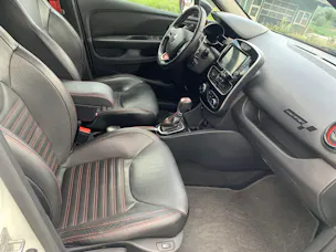 RENAULT Clio 1.6 T RS 220 Trophy EDC