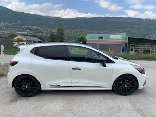 RENAULT Clio 1.6 T RS 220 Trophy EDC