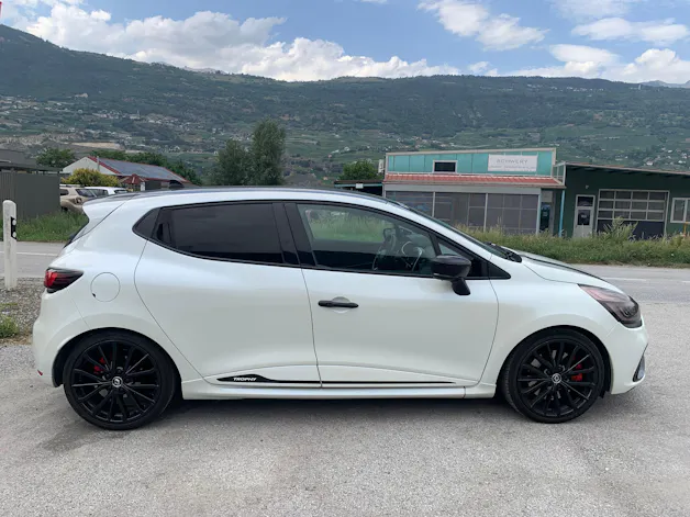 Renault Clio 1.6 T RS 220 Trophy EDC