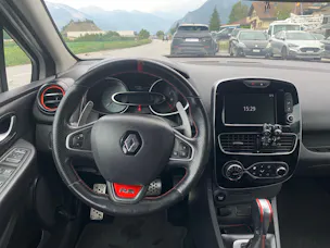 RENAULT Clio 1.6 T RS 220 Trophy EDC