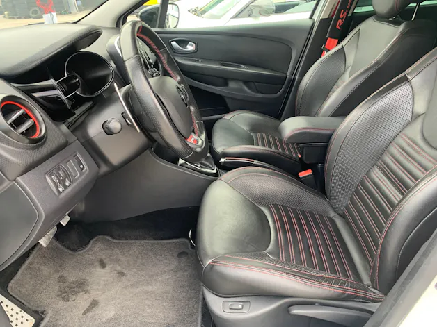Renault Clio 1.6 T RS 220 Trophy EDC