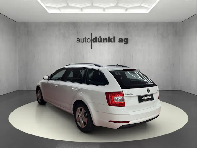 Škoda Octavia Combi 2.0 TDI Ambition DSG