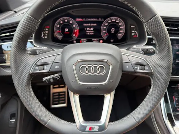 Audi SQ8 SUV TFSI quattro