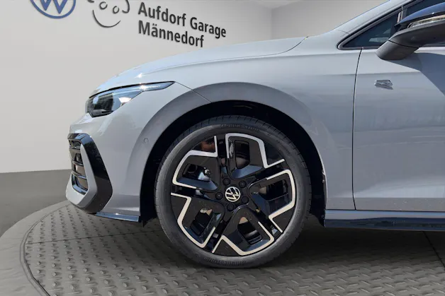VW Golf 1.5 e TSI mHEV R-Line DSG