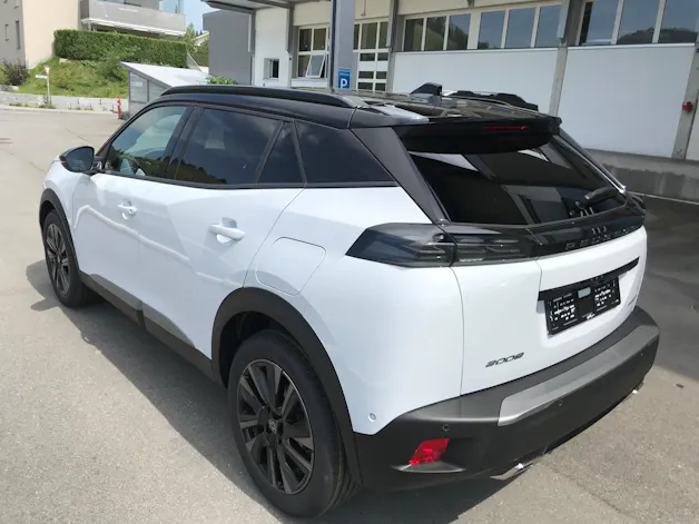 Peugeot 2008 1.2 145 MHEV GT Exclusive