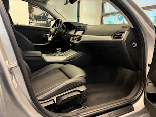 BMW 330e xDrive Touring