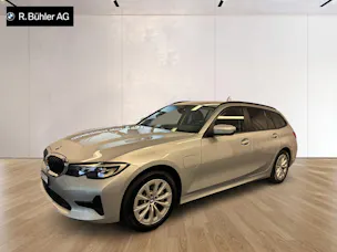 BMW 330e xDrive Touring