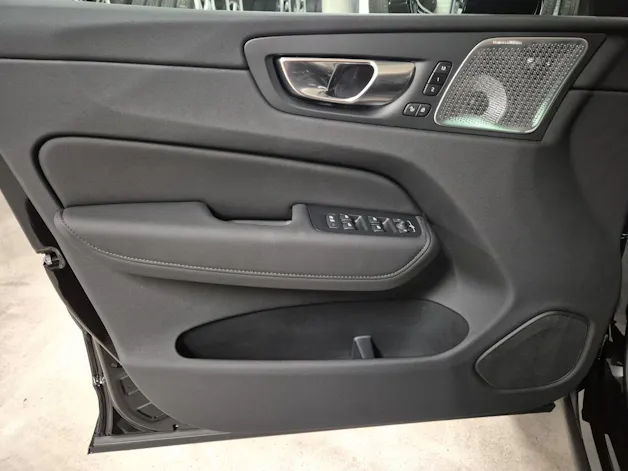 Volvo XC60 2.0 T8 TE Black Edition eAWD