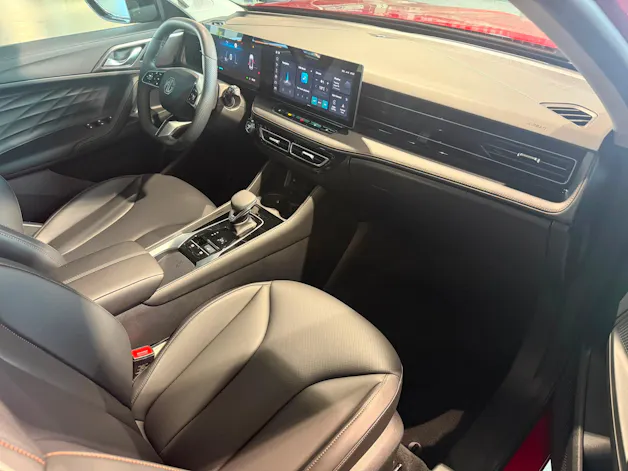 MG HS 1.5 T HEV Luxury
