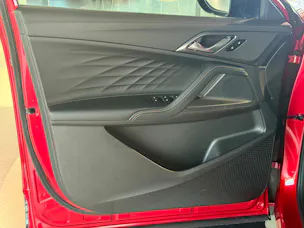MG HS 1.5 T HEV Luxury