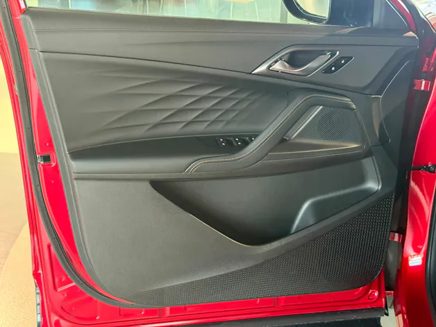 MG HS 1.5 T HEV Luxury