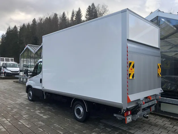 Iveco 35 S 16 H 3.0 A8 Kasten Hebebühne