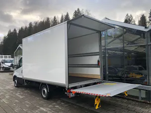 IVECO 35 S 16 H 3.0 A8 Kasten Hebebühne