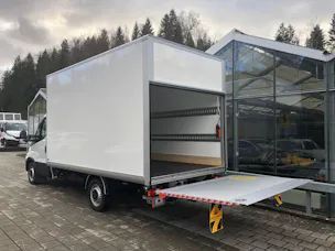 IVECO 35 S 16 H 3.0 A8 Kasten Hebebühne