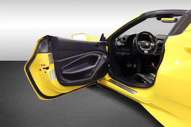 Ferrari F8 Spider