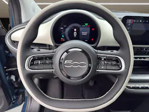 FIAT 500e La Prima