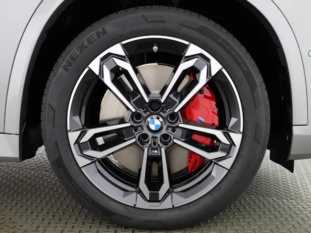 BMW iX1 xDrive 30 M Sport Pro