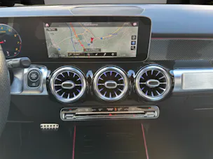 MERCEDES-BENZ GLB 250 4Matic AMG Line 8G-Tronic