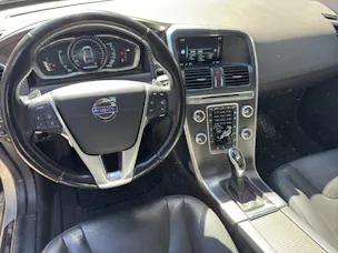 VOLVO XC60 T5 AWD Momentum Geartronic
