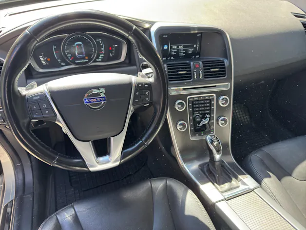 Volvo XC60 T5 AWD Momentum Geartronic