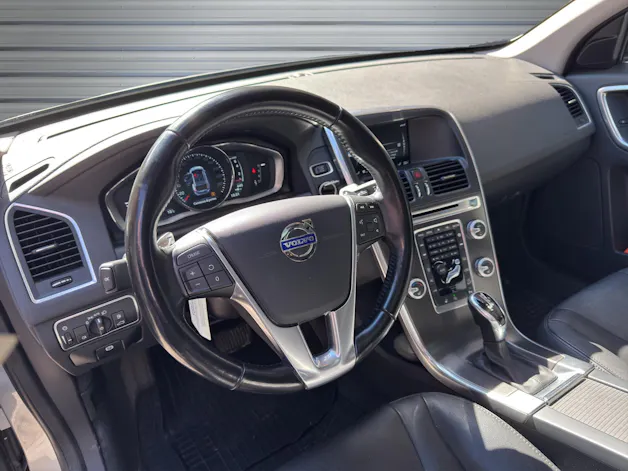 Volvo XC60 T5 AWD Momentum Geartronic