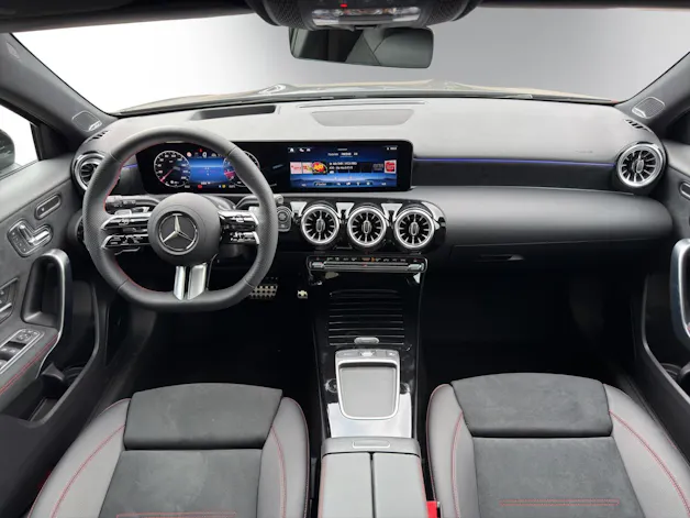 Mercedes-Benz A 220 4Matic 8G-DCT