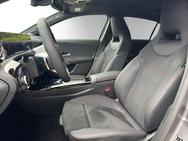 Mercedes-Benz A 220 4Matic 8G-DCT