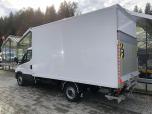 IVECO 35 S 16 H 3.0 A8 Kasten Hebebühne