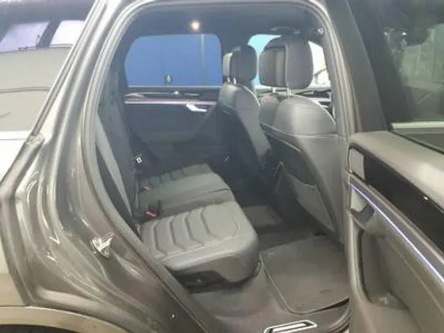 VW Touareg 3.0 TDI R-Line Tiptronic