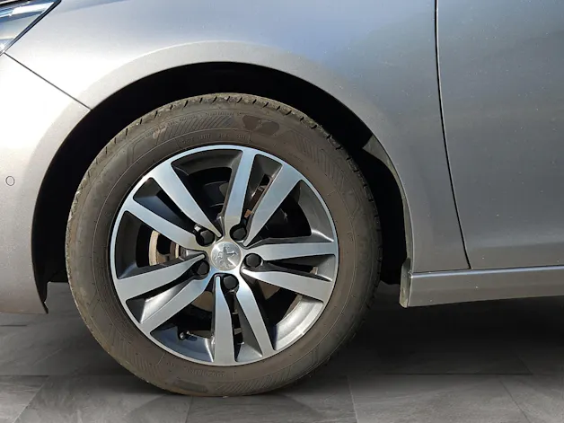 Peugeot 308 1.2 Pure Tech Tech Edition EAT8