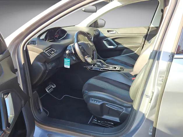 Peugeot 308 1.2 Pure Tech Tech Edition EAT8