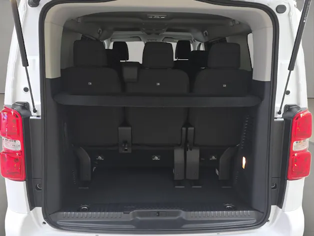 Peugeot Traveller Standard 2.2 BlueHDi 180  Family Edition S/S