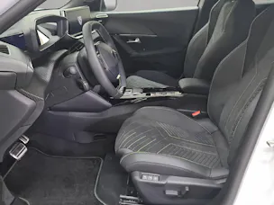 PEUGEOT 2008 1.2 Hybrid 145 GT Exclusive