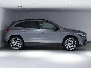 MERCEDES-BENZ GLA 220 d 4MATIC "Swiss Star"
