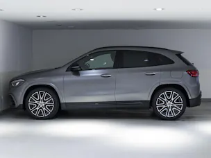 MERCEDES-BENZ GLA 220 d 4MATIC "Swiss Star"