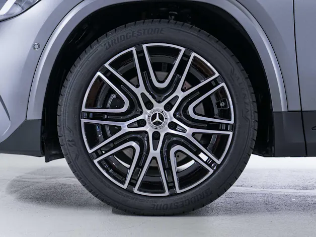 MERCEDES-BENZ GLA 220 d 4MATIC "Swiss Star"