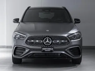 MERCEDES-BENZ GLA 220 d 4MATIC "Swiss Star"