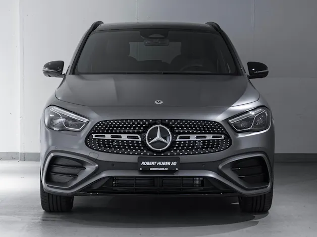MERCEDES-BENZ GLA 220 d 4MATIC "Swiss Star"