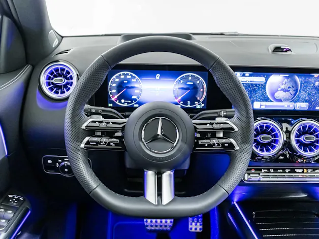 MERCEDES-BENZ GLA 220 d 4MATIC "Swiss Star"