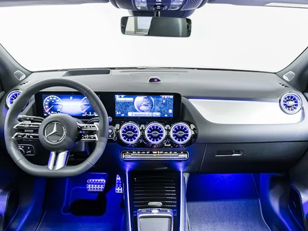 MERCEDES-BENZ GLA 220 d 4MATIC "Swiss Star"