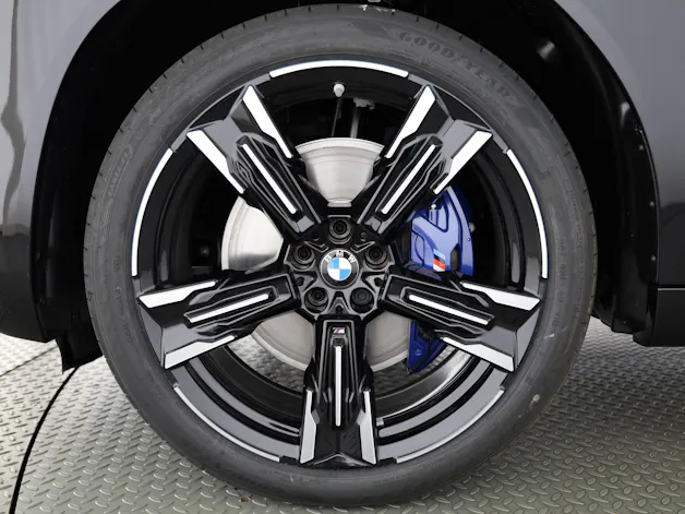 BMW X3 M50i