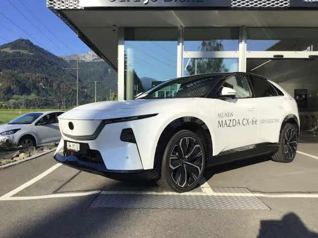 Mazda CX-6e Takumi