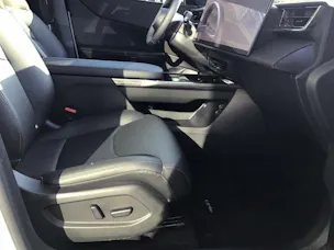 MAZDA CX-6e Takumi
