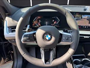 BMW X1 23d xDrive paddles