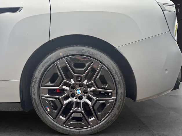 BMW iX xDrive60