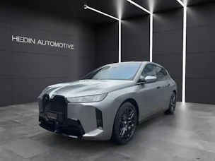 BMW iX xDrive60