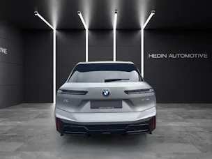 BMW iX xDrive60