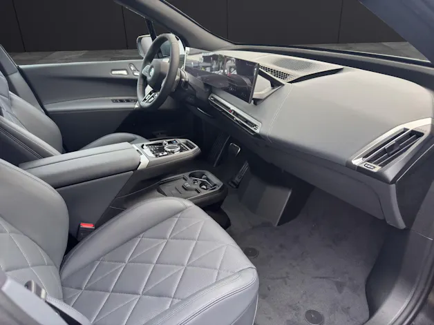 BMW iX xDrive60